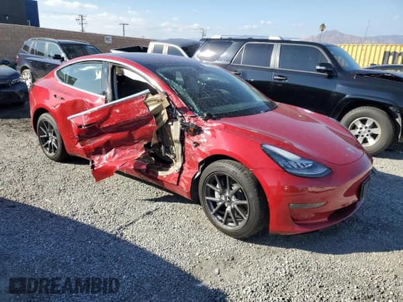 ✅ 2018 Tesla Model 3 Long Range Battery • VIN: 5YJ3E1EAXJF159584 • Lot: 87438295. Wystawiony na Copart z przebiegiem 31 251 mil. Bezpłatny archiwum sprzedaży aukcyjnych z USA i szczegółowy raport historii pojazdu na DreamBid. Zdjęcie 4.