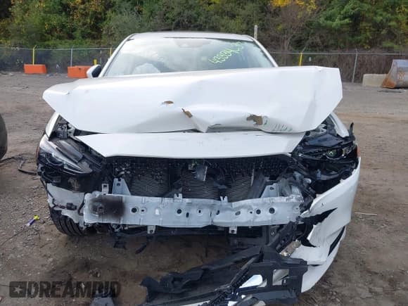 ✅ 2019 Mazda 6 Touring • VIN: JM1GL1VM2K1509852 • Lot: 43334037. Wystawiony na IAAI z przebiegiem 26 947 mil. Bezpłatny archiwum sprzedaży aukcyjnych z USA i szczegółowy raport historii pojazdu na DreamBid. Zdjęcie 12.