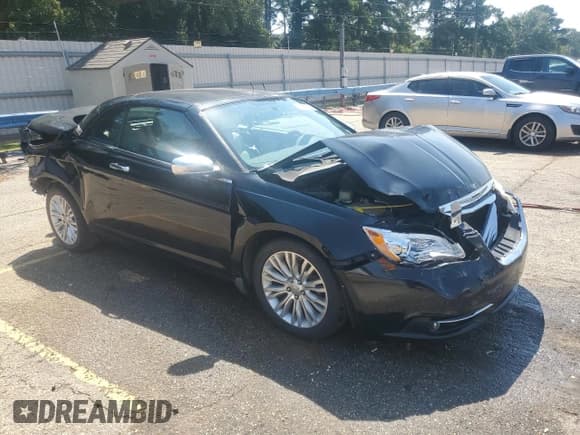 ✅ 2014 Chrysler 200 Limited • VIN: 1C3BCBFG9EN134746 • Lot: 90729245. Listed on Copart with 110,427 mi. Free auction sales archive from the USA and detailed vehicle history report at DreamBid. Image 4.