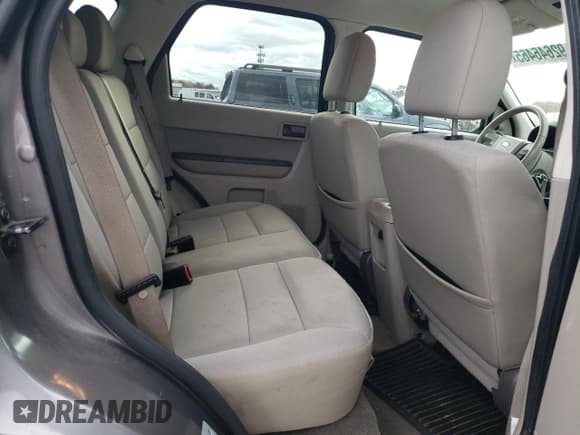 ✅ 2010 Ford Escape XLT • VIN: 1FMCU9DG2AKC94807 • Лот: 92646465. Опубликован ранее на Copart с пробегом 194 769 миль. Бесплатный доступ к архиву аукционных продаж из США и подробный отчёт об истории автомобиля на DreamBid. Изображение 11.