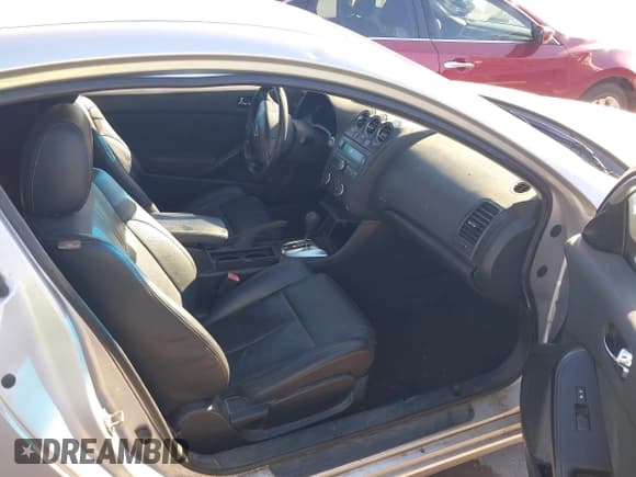 ✅ 2013 Nissan Altima S • VIN: 1N4AL2EP8DC162160 • Lot: 43589353. Listed on IAAI with 200,970 mi. Free auction sales archive from the USA and detailed vehicle history report at DreamBid. Image 5.