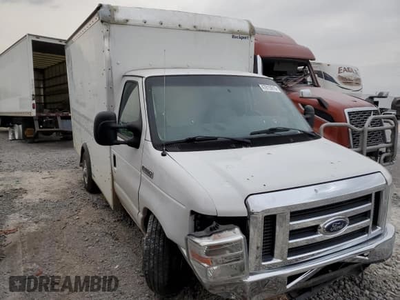 ✅ 2016 Ford Econoline Commercial • VIN: 1FDWE3FS1GDC51632 • Lot: 47815915. Listed on Copart with 94,404 mi. Free auction sales archive from the USA and detailed vehicle history report at DreamBid. Image 1.