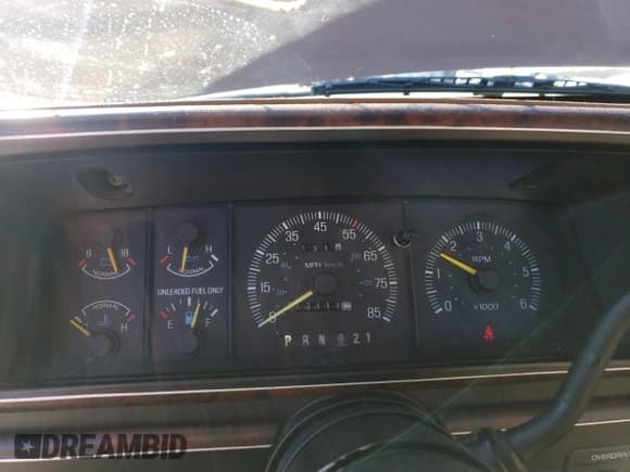 ✅ 1991 Ford F-150 • VIN: 1FTDF15Y3MPA14511 • Lot: 83496644. Wystawiony na Copart z przebiegiem 13 111 mil. Bezpłatny archiwum sprzedaży aukcyjnych z USA i szczegółowy raport historii pojazdu na DreamBid. Zdjęcie 9.