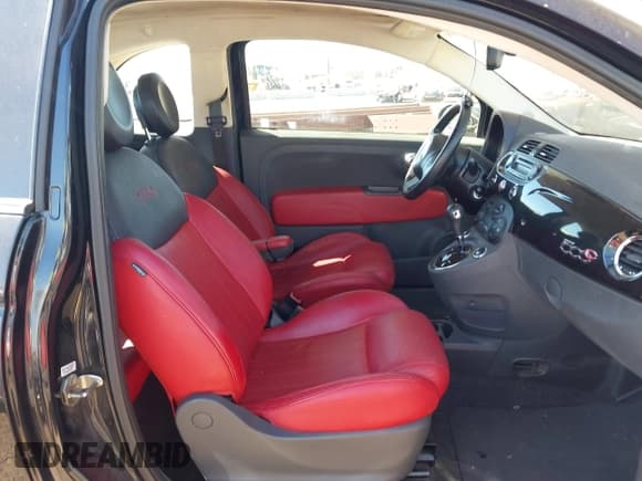 ✅ 2012 FIAT 500 Gucci • VIN: 3C3CFFER5CT177662 • Lot: 43475886. Listed on IAAI with 84,236 mi. Free auction sales archive from the USA and detailed vehicle history report at DreamBid. Image 5.