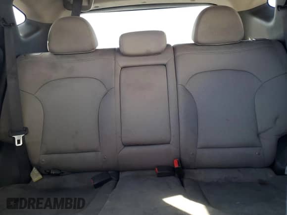 2012 Hyundai Tucson GL z VIN KM8JT3ABXCU340701, wystawiony jako Copart lot #85144885 z przebiegiem 147 376 mil mil oraz Szkoda całkowita • Salvage title. Historia ofert i sprzedaży dostępna na DreamBid. Obrazek 10.