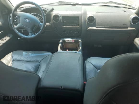 ✅ 2003 Ford Expedition XLT Value • VIN: 1FMFU16W73LB28248 • Lot: 65766995. Listed on Copart with 294,121 mi. Free auction sales archive from the USA and detailed vehicle history report at DreamBid. Image 8.