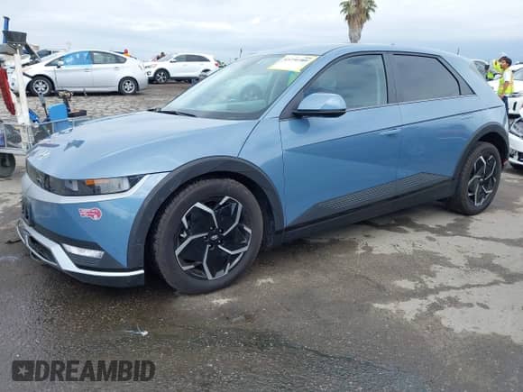 2024 Hyundai Ioniq 5 SEL with VIN KM8KN4DE4RU269207, listed as a IAAI auction lot 43250389 with 12,774 mi miles and . Bid and sale history available at DreamBid. Image 2.