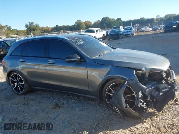 ✅ 2019 Mercedes-Benz GLC 43 AMG • VIN: WDC0G6EB6KF529875 • Lot: 43503323. Wystawiony na IAAI z przebiegiem 65 158 mil. Bezpłatny archiwum sprzedaży aukcyjnych z USA i szczegółowy raport historii pojazdu na DreamBid. Zdjęcie 12.
