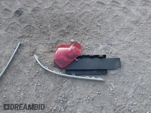 ✅ 2017 Volkswagen Passat SE • VIN: 1VWBT7A34HC064910 • Lot: 43103770. Listed on IAAI with 150,353 mi. Free auction sales archive from the USA and detailed vehicle history report at DreamBid. Image 12.