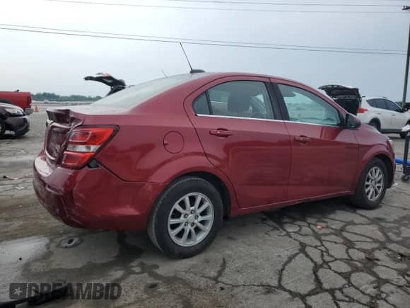 ✅ 2017 Chevrolet Sonic LT • VIN: 1G1JD5SH8H4111305 • Лот: 64594874. Размещён на Copart с пробегом 91 510 миль миль. Получите бесплатный доступ к архиву аукционных продаж из США и посмотрите подробный отчёт об истории автомобиля на DreamBid. Изображение 3.