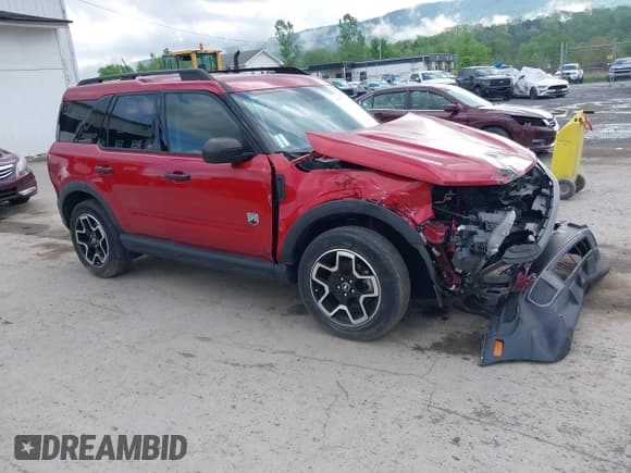 ✅ 2021 Ford Bronco Sport Big Bend • VIN: 3FMCR9B60MRA47135 • Lot: 42177717. Listed on IAAI with 25,103 mi. Free auction sales archive from the USA and detailed vehicle history report at DreamBid. Image 1.