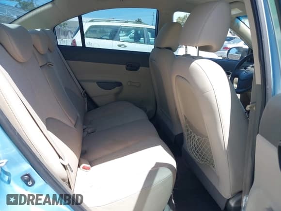 ✅ 2010 Hyundai Accent GLS • VIN: KMHCN4AC1AU479520 • Лот: 42279534. Опубликован ранее на IAAI с пробегом 186 243 миль. Бесплатный доступ к архиву аукционных продаж из США и подробный отчёт об истории автомобиля на DreamBid. Изображение 8.