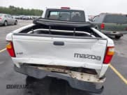 ✅ 2002 Mazda B-Series DS • VIN: 4F4YR12U92TM14420 • Lot: 42952293. Wystawiony na IAAI z przebiegiem 179 845 mil. Bezpłatny archiwum sprzedaży aukcyjnych z USA i szczegółowy raport historii pojazdu na DreamBid. Zdjęcie 8.