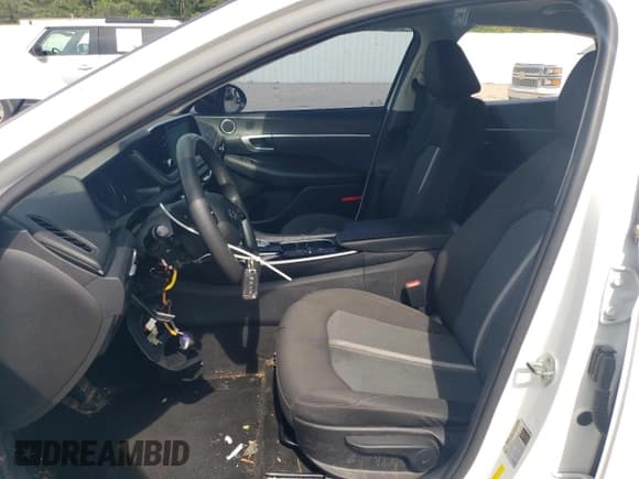 ✅ 2022 Hyundai Sonata SE • VIN: 5NPEG4JA8NH135382 • Lot: 55416925. Wystawiony na Copart z przebiegiem 75 149 mil. Bezpłatny archiwum sprzedaży aukcyjnych z USA i szczegółowy raport historii pojazdu na DreamBid. Zdjęcie 7.