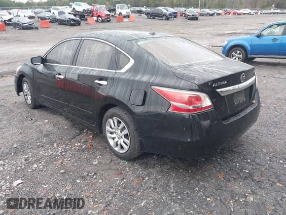 ✅ 2015 Nissan Altima S • VIN: 1N4AL3AP9FC126962 • Lot: 43527780. Listed on IAAI with 319,877 mi. Free auction sales archive from the USA and detailed vehicle history report at DreamBid. Image 3.