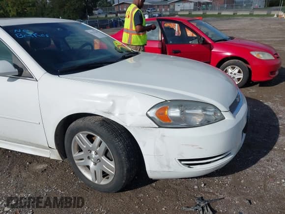 ✅ 2014 Chevrolet Impala LT • VIN: 2G1WB5E36E1142958 • Лот: 43312544. Опубликован ранее на IAAI с пробегом 168 519 миль. Бесплатный доступ к архиву аукционных продаж из США и подробный отчёт об истории автомобиля на DreamBid. Изображение 6.