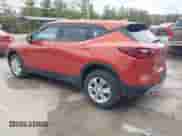 2021 Chevrolet Blazer LT z VIN 3GNKBHR4XMS567457, wystawiony jako IAAI lot #41133024 z przebiegiem 48 422 mil mil oraz . Historia ofert i sprzedaży dostępna na DreamBid. Obrazek 3.