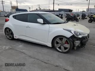 ✅ 2015 Hyundai Veloster Turbo • VIN: KMHTC6AE4FU226203 • Lot: 44049265. Wystawiony na Copart z przebiegiem Nie podano. Bezpłatny archiwum sprzedaży aukcyjnych z USA i szczegółowy raport historii pojazdu na DreamBid. Zdjęcie 4.
