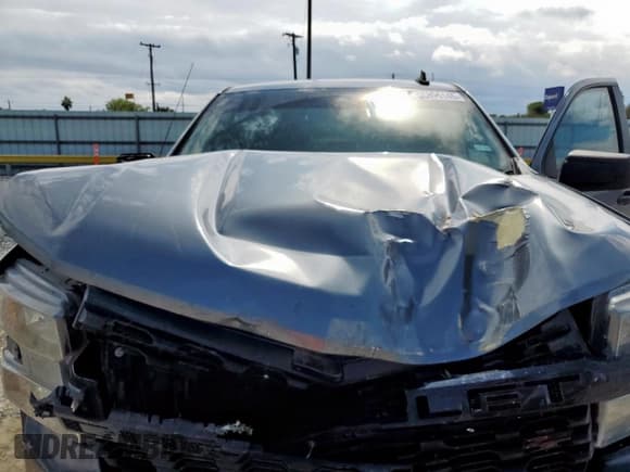 ✅ 2021 Chevrolet Silverado 1500 Custom Trail Boss • VIN: 1GCPYCEF7MZ371129 • Lot: 85895145. Wystawiony na Copart z przebiegiem 122 486 mil. Bezpłatny archiwum sprzedaży aukcyjnych z USA i szczegółowy raport historii pojazdu na DreamBid. Zdjęcie 11.