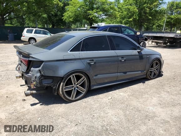 ✅ 2018 Audi A3 Premium Plus • VIN: WAUJ8GFF3J1003212 • Lot: 56405095. Listed on Copart with 101,534 mi. Free auction sales archive from the USA and detailed vehicle history report at DreamBid. Image 3.