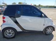 ✅ 2015 Smart fortwo Passion • VIN: WMEEJ3BA8FK820822 • Лот: 43664353. Опубликован ранее на IAAI с пробегом 139 613 миль. Бесплатный доступ к архиву аукционных продаж из США и подробный отчёт об истории автомобиля на DreamBid. Изображение 14.