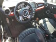 ✅ 2007 MINI Hardtop S • VIN: WMWMF73517TT83310 • Lot: 68293665. Listed on Copart with 121,352 mi. Free auction sales archive from the USA and detailed vehicle history report at DreamBid. Image 8.