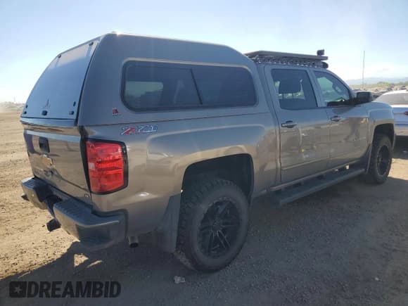 ✅ 2017 Chevrolet Silverado 1500 LT • VIN: 3GCUKRECXHG377395 • Lot: 82202805. Wystawiony na Copart z przebiegiem 150 910 mil. Bezpłatny archiwum sprzedaży aukcyjnych z USA i szczegółowy raport historii pojazdu na DreamBid. Zdjęcie 3.