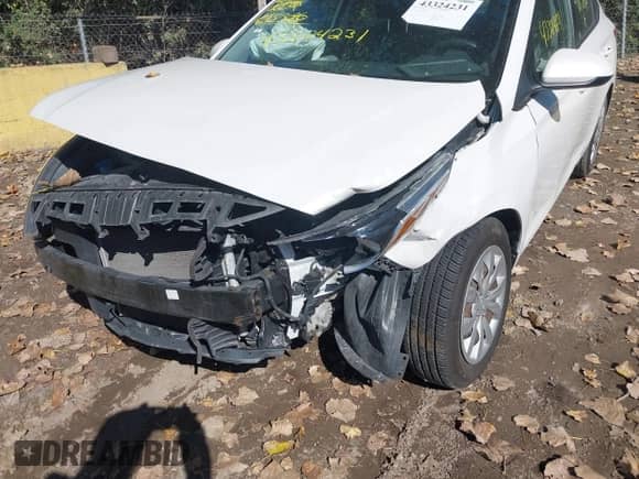 2020 Hyundai Accent SE with VIN 3KPC24A61LE098386, listed as a IAAI auction lot 43324231 with 83,771 mi miles and . Bid and sale history available at DreamBid. Image 6.