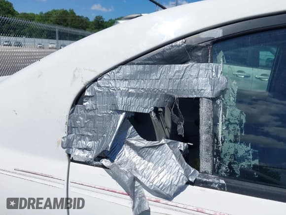 ✅ 2009 Hyundai Accent Auto GLS • VIN: KMHCN46C39U369878 • Лот: 42331174. Опубликован ранее на IAAI с пробегом 178 096 миль. Бесплатный доступ к архиву аукционных продаж из США и подробный отчёт об истории автомобиля на DreamBid. Изображение 13.