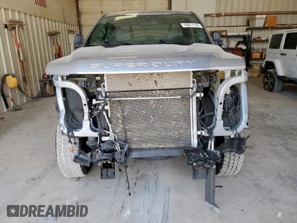 ✅ 2022 Ford F-250 XL • VIN: 1FT7X2B69NEF28668 • Lot: 80817145. Wystawiony na Copart z przebiegiem 47 693 mil. Bezpłatny archiwum sprzedaży aukcyjnych z USA i szczegółowy raport historii pojazdu na DreamBid. Zdjęcie 5.