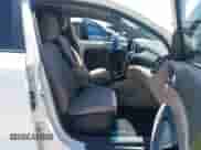 2019 Hyundai Tucson Value с VIN KM8J33A43KU913809, выставлен на аукционе IAAI как лот 42825075 с пробегом 53 389 миль миль и . История ставок и продаж доступна на DreamBid. Изображение 5.