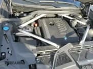 ✅ 2019 BMW X5 xDrive40i • VIN: 5UXCR6C5XKLK81589 • Lot: 91487885. Wystawiony na Copart z przebiegiem 84 776 mil. Bezpłatny archiwum sprzedaży aukcyjnych z USA i szczegółowy raport historii pojazdu na DreamBid. Zdjęcie 14.