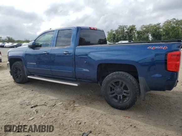 ✅ 2017 Chevrolet Silverado 1500 LT • VIN: 1GCVKREH2HZ115161 • Лот: 71436934. Опубликован ранее на Copart с пробегом 119 501 миль. Бесплатный доступ к архиву аукционных продаж из США и подробный отчёт об истории автомобиля на DreamBid. Изображение 2.