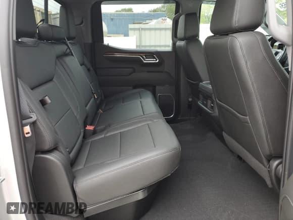 ✅ 2022 Chevrolet Silverado 1500 LT Trail Boss • VIN: 3GCUDFED8NG596000 • Lot: 71113755. Wystawiony na Copart z przebiegiem 14 037 mil. Bezpłatny archiwum sprzedaży aukcyjnych z USA i szczegółowy raport historii pojazdu na DreamBid. Zdjęcie 10.