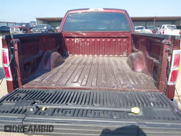 ✅ 2010 Ford F-150 XL • VIN: 1FTEX1C86AKA76613 • Лот: 42926625. Опубликован ранее на IAAI с пробегом 170 957 миль. Бесплатный доступ к архиву аукционных продаж из США и подробный отчёт об истории автомобиля на DreamBid. Изображение 18.