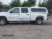 ✅ 2008 GMC Sierra 2500HD Work Truck • VIN: 1GTHC23678F181919 • Lot: 41954078. Wystawiony na IAAI z przebiegiem 120 609 mil. Bezpłatny archiwum sprzedaży aukcyjnych z USA i szczegółowy raport historii pojazdu na DreamBid. Zdjęcie 6.