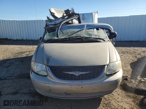 ✅ 2003 Chrysler Town & Country LX • VIN: 2C4GP44363R310654 • Lot: 70458235. Wystawiony na Copart z przebiegiem 184 819 mil. Bezpłatny archiwum sprzedaży aukcyjnych z USA i szczegółowy raport historii pojazdu na DreamBid. Zdjęcie 5.