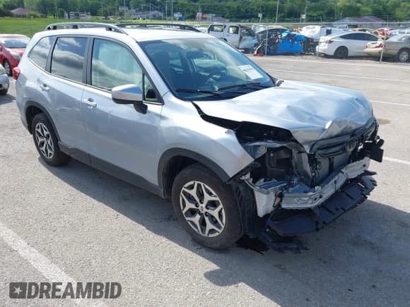 ✅ 2024 Subaru Forester Premium • VIN: JF2SKADC6RH408211 • Lot: 42296810. Listed on IAAI with 7,785 mi. Free auction sales archive from the USA and detailed vehicle history report at DreamBid. Image 1.