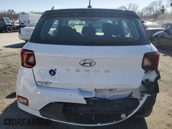 ✅ 2024 Hyundai Venue Limited • VIN: KMHRC8A3XRU328436 • Lot: 48491345. Listed on Copart with 4,271 mi. Free auction sales archive from the USA and detailed vehicle history report at DreamBid. Image 6.