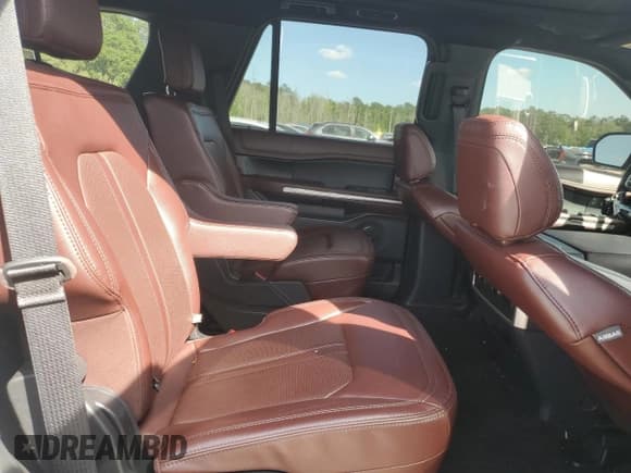 ✅ 2022 Ford Expedition Limited • VIN: 1FMJU1KT6NEA51966 • Лот: 54473125. Опубликован ранее на Copart с пробегом 49 440 миль. Бесплатный доступ к архиву аукционных продаж из США и подробный отчёт об истории автомобиля на DreamBid. Изображение 11.