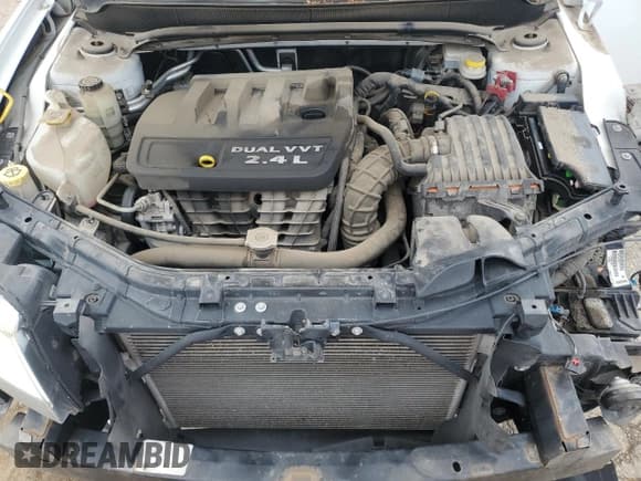 ✅ 2014 Dodge Avenger SE • VIN: 1C3CDZAB0EN229038 • Лот: 72914584. Опубликован ранее на Copart с пробегом 112 516 миль. Бесплатный доступ к архиву аукционных продаж из США и подробный отчёт об истории автомобиля на DreamBid. Изображение 12.