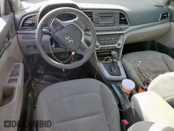 ✅ 2017 Hyundai Elantra SE • VIN: 5NPD74LFXHH151561 • Lot: 85368025. Listed on Copart with Not provided. Free auction sales archive from the USA and detailed vehicle history report at DreamBid. Image 8.