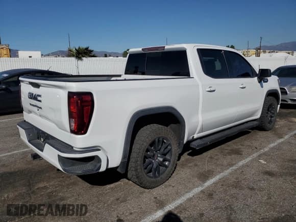 ✅ 2021 GMC Sierra 1500 • VIN: 1GTP8CET3MZ123515 • Lot: 47235435. Wystawiony na Copart z przebiegiem 57 713 mil. Bezpłatny archiwum sprzedaży aukcyjnych z USA i szczegółowy raport historii pojazdu na DreamBid. Zdjęcie 3.