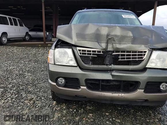 ✅ 2003 Ford Explorer Eddie Bauer • VIN: 1FMDU64K63UC75594 • Лот: 92534515. Опубликован ранее на Copart с пробегом 169 583 миль. Бесплатный доступ к архиву аукционных продаж из США и подробный отчёт об истории автомобиля на DreamBid. Изображение 14.