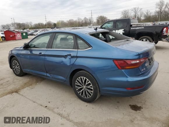 ✅ 2019 Volkswagen Jetta S • VIN: 3VWC57BU7KM191260 • Lot: 52192645. Listed on Copart with 105,293 mi. Free auction sales archive from the USA and detailed vehicle history report at DreamBid. Image 2.