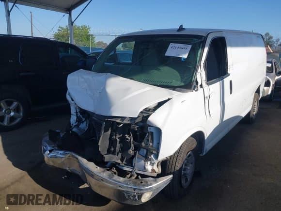 ✅ 2020 Chevrolet Express Cargo • VIN: 1GCWGAFP0L1242088 • Лот: 42145895. Опубликован ранее на IAAI с пробегом Не указан. Бесплатный доступ к архиву аукционных продаж из США и подробный отчёт об истории автомобиля на DreamBid. Изображение 2.