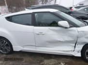 ✅ 2016 Hyundai Veloster Turbo Rally Edition • VIN: KMHTC6AE2GU295277 • Lot: 41566974. Wystawiony na IAAI z przebiegiem 93 245 mil. Bezpłatny archiwum sprzedaży aukcyjnych z USA i szczegółowy raport historii pojazdu na DreamBid. Zdjęcie 13.