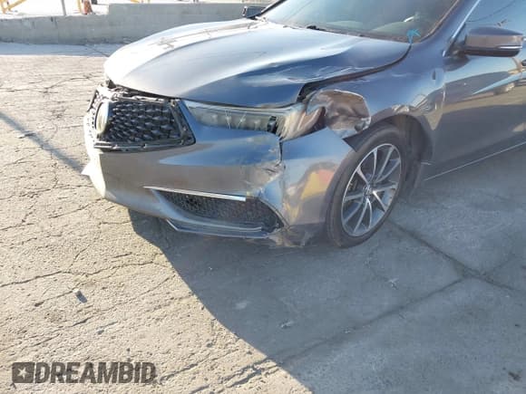 ✅ 2019 Acura TLX • VIN: 19UUB2F31KA002251 • Лот: 43205509. Опубликован ранее на IAAI с пробегом 106 534 миль. Бесплатный доступ к архиву аукционных продаж из США и подробный отчёт об истории автомобиля на DreamBid. Изображение 6.