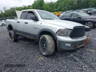 ✅ 2010 Dodge 1500 Laramie • VIN: 1D7RV1GT6AS123182 • Lot: 42371124. Wystawiony na IAAI z przebiegiem 172 072 mil. Bezpłatny archiwum sprzedaży aukcyjnych z USA i szczegółowy raport historii pojazdu na DreamBid. Zdjęcie 1.