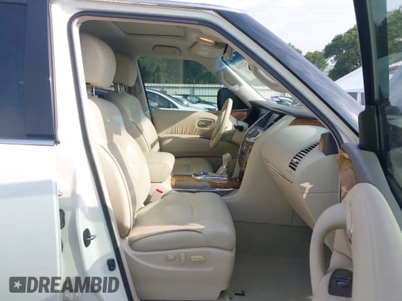 ✅ 2014 Infiniti QX80 • VIN: JN8AZ2NE6E9063136 • Лот: 42233348. Опубликован ранее на IAAI с пробегом 145 988 миль. Бесплатный доступ к архиву аукционных продаж из США и подробный отчёт об истории автомобиля на DreamBid. Изображение 5.
